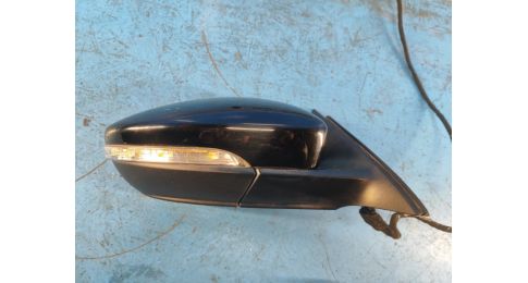 Lusterko praw. VOLKSWAGEN PASSAT B8 14-