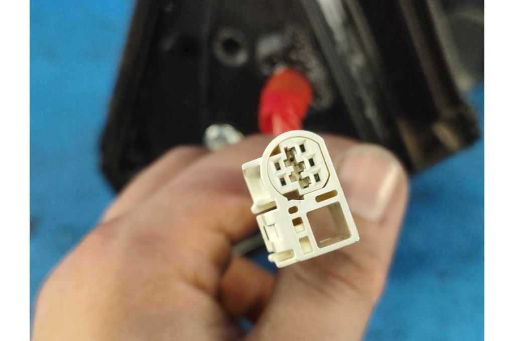 84701-57L50-ZNC | Lusterko praw. SUZUKI KIZASHI 09-14 (358591) - Zdjęcie 8