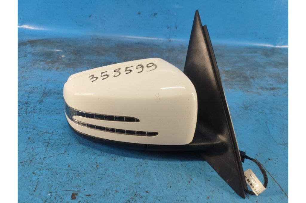 A2048104276 | Lusterko praw. MERCEDES GLK-CLASS X204 08-15 (358599)