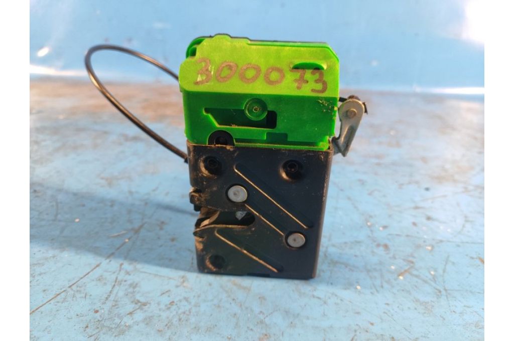 30699748 | Zamek drzwi przed. praw. VOLVO XC90 02–16 (300073) - Zdjęcie 2