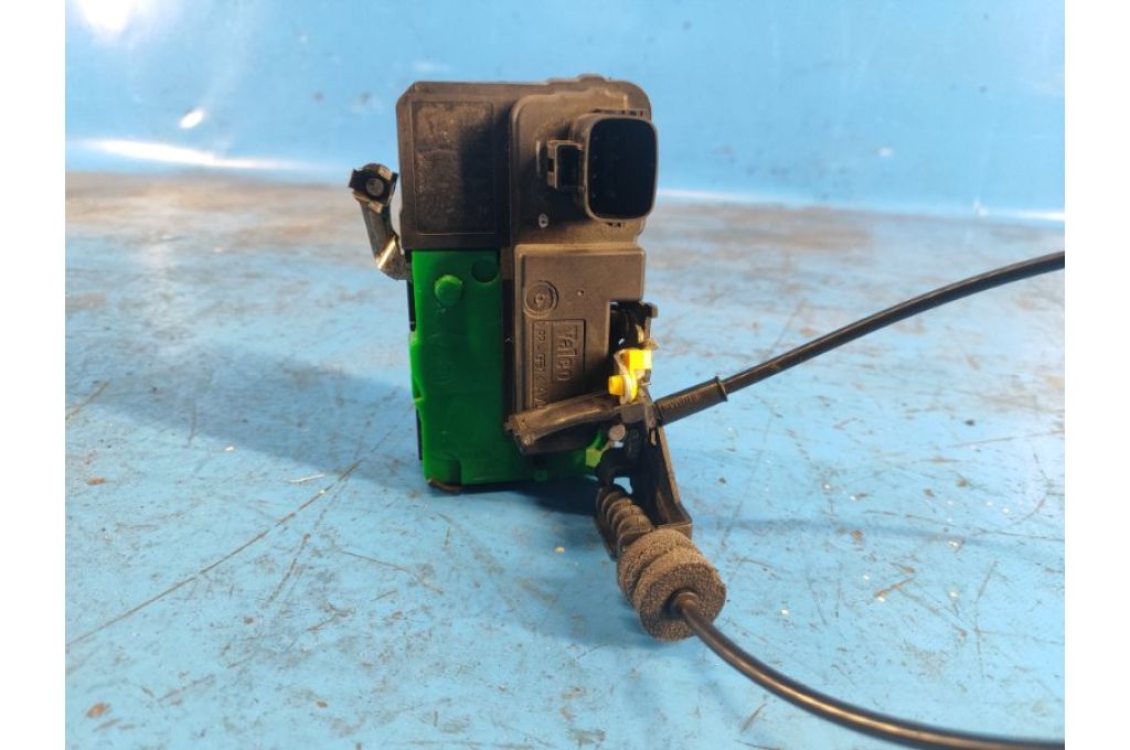 30699748 | Zamek drzwi przed. praw. VOLVO XC90 02–16 (300073) - Zdjęcie 3