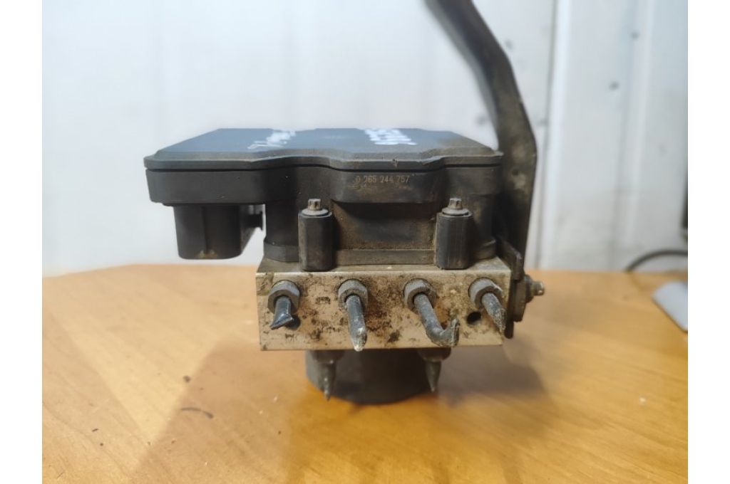 27596FJ240 | Moduł ABS SUBARU CROSSTREK 12-17 (358996) - Zdjęcie 2