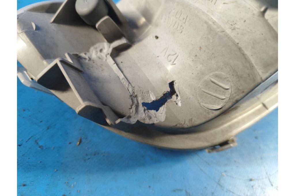 TD11-51-690A | Lampa przeciwmgielna lew. MAZDA CX-9 06-16 (359906) - Zdjęcie 4