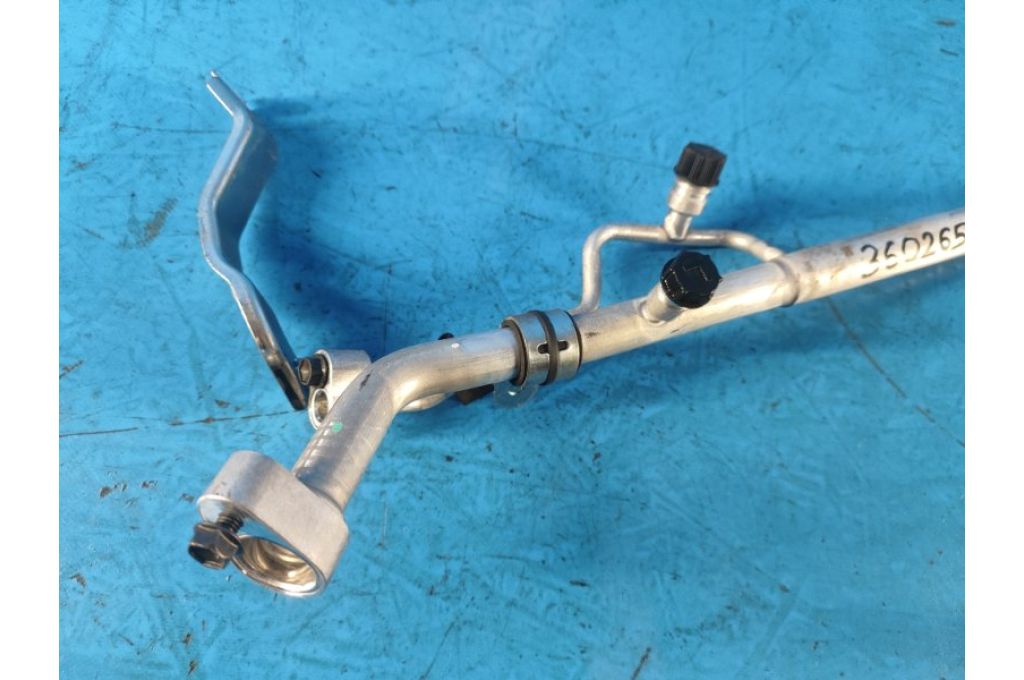 924466RC0C | Rurka klimatyzacji NISSAN X-TRAIL/ROGUE T33 20- (360265) - Zdjęcie 2