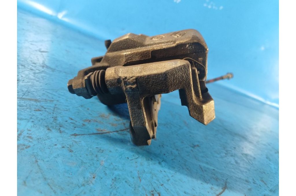 410116RR0A | Zacisk hamulcowy przed. lew. NISSAN X-TRAIL/ROGUE T33 20- (360446) - Zdjęcie 4