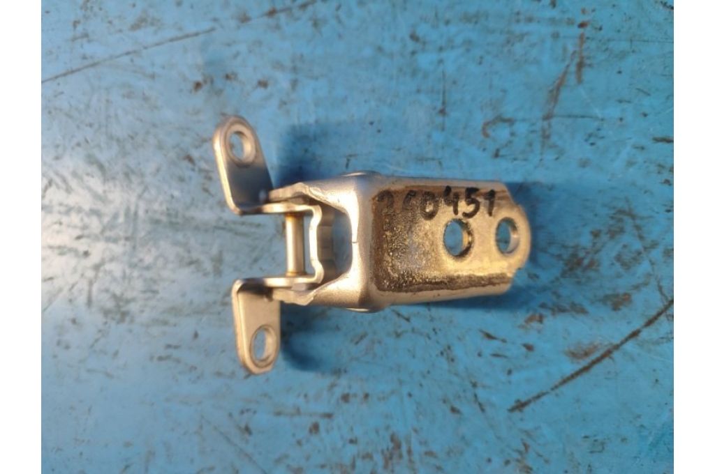 804016RR0A | Górny zawias drzwi przed. lew. NISSAN X-TRAIL/ROGUE T33 20- (360451)