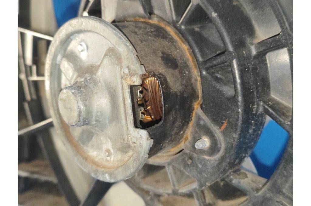 17760-57L00 | dyfuzor wentylatora chłodnicy głównej SUZUKI KIZASHI 09-14 (360720) - Zdjęcie 5