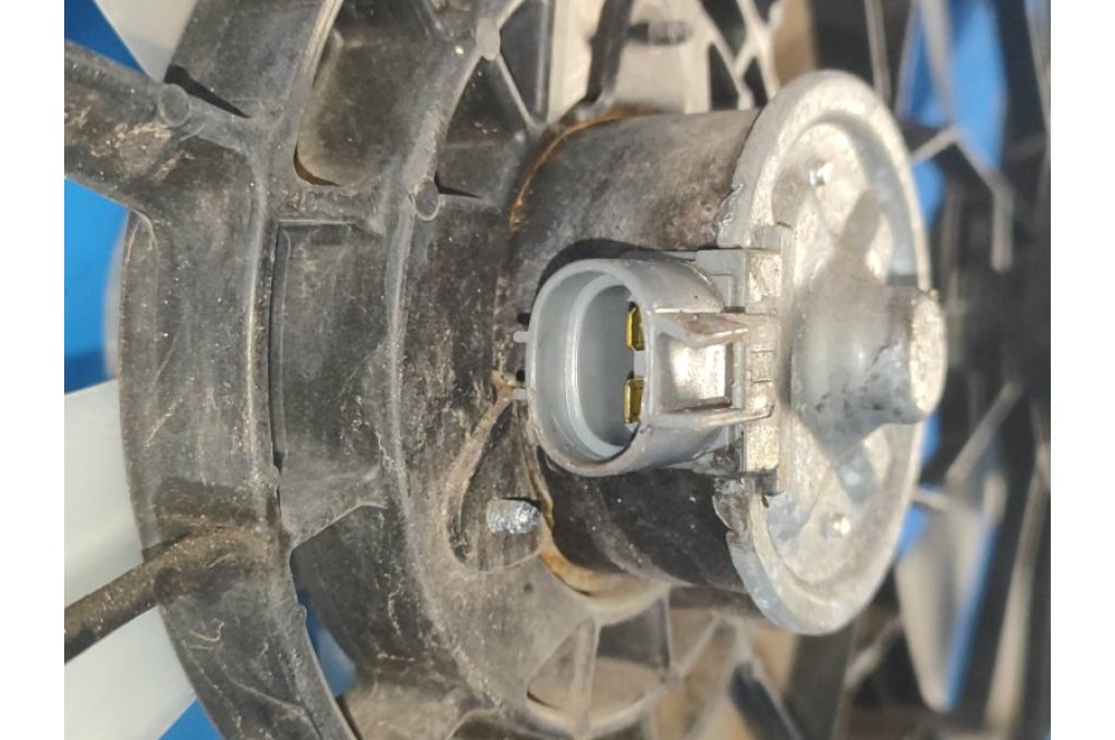 17760-57L00 | dyfuzor wentylatora chłodnicy głównej SUZUKI KIZASHI 09-14 (360720) - Zdjęcie 6