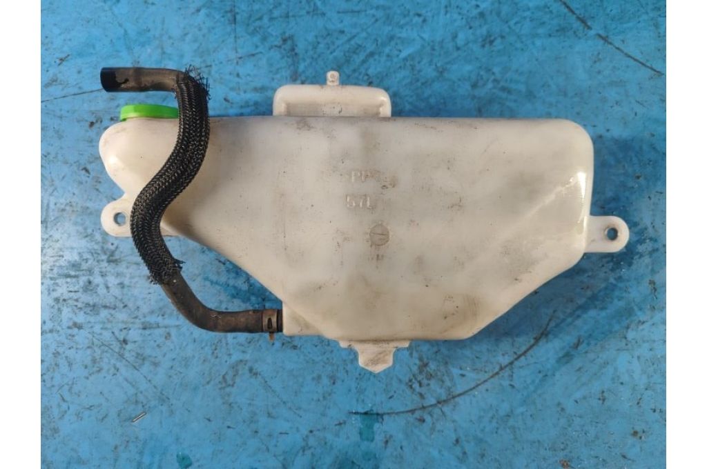 1793157L00 | Zbiorniczek wyrównawczy SUZUKI KIZASHI 09-14 (360758) - Zdjęcie 2