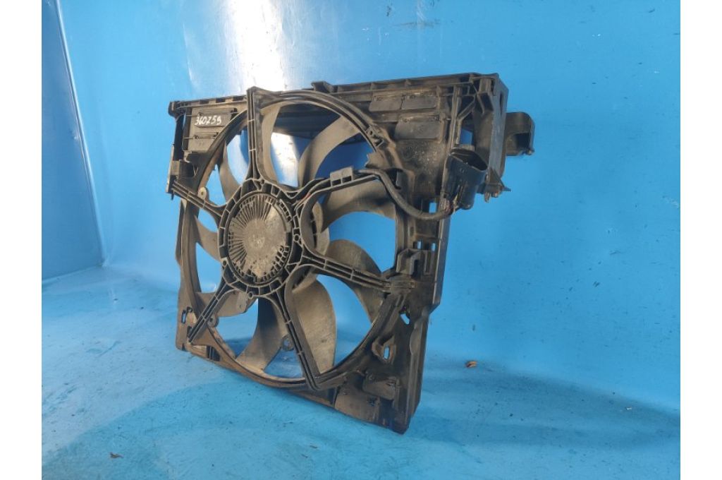 17899010 | dyfuzor wentylatora chłodnicy głównej BMW 5 SERIES (F10) 11-13 (360759) - Zdjęcie 2