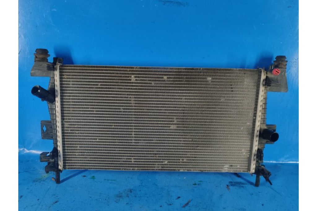 CV6Z-8005-A | Chłodnica wody FORD FOCUS 10-18 (360922) - Zdjęcie 4