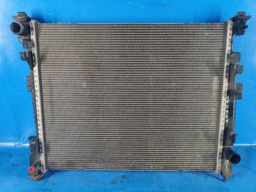 Chłodnica wody JEEP GRAND CHEROKEE 11-22