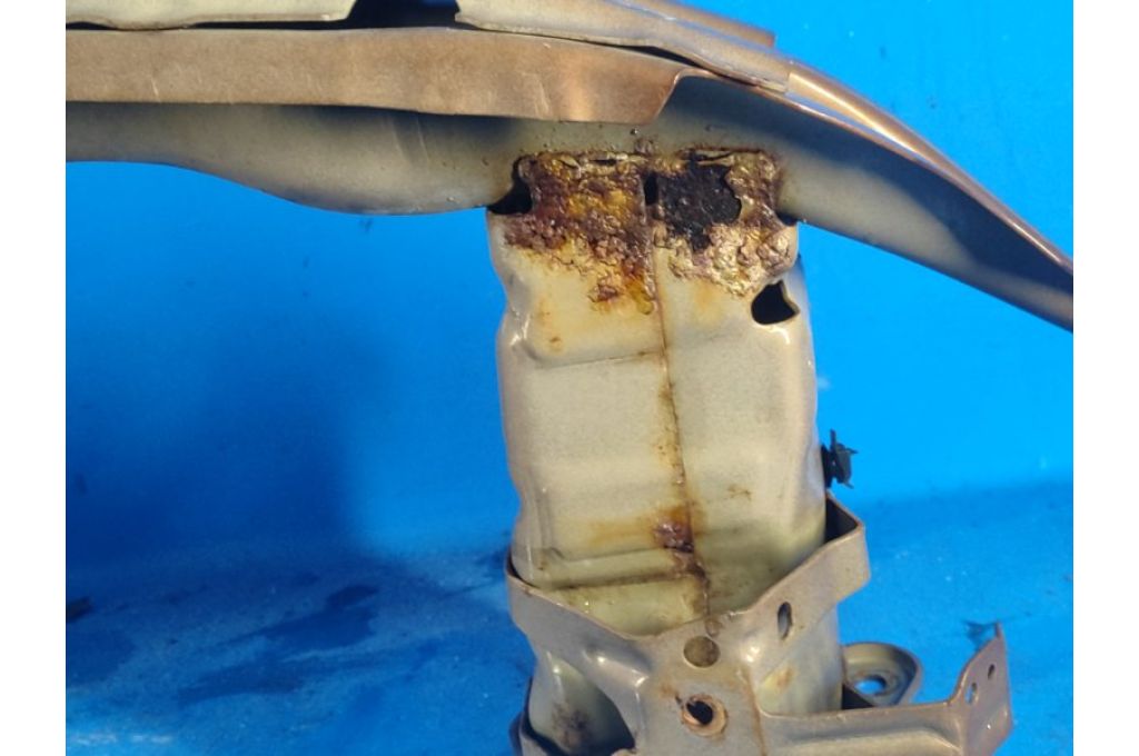 CV6Z-17757-C | Wzmacniacz przedniego zderzaka FORD ESCAPE 12-19 (361166) - Zdjęcie 4