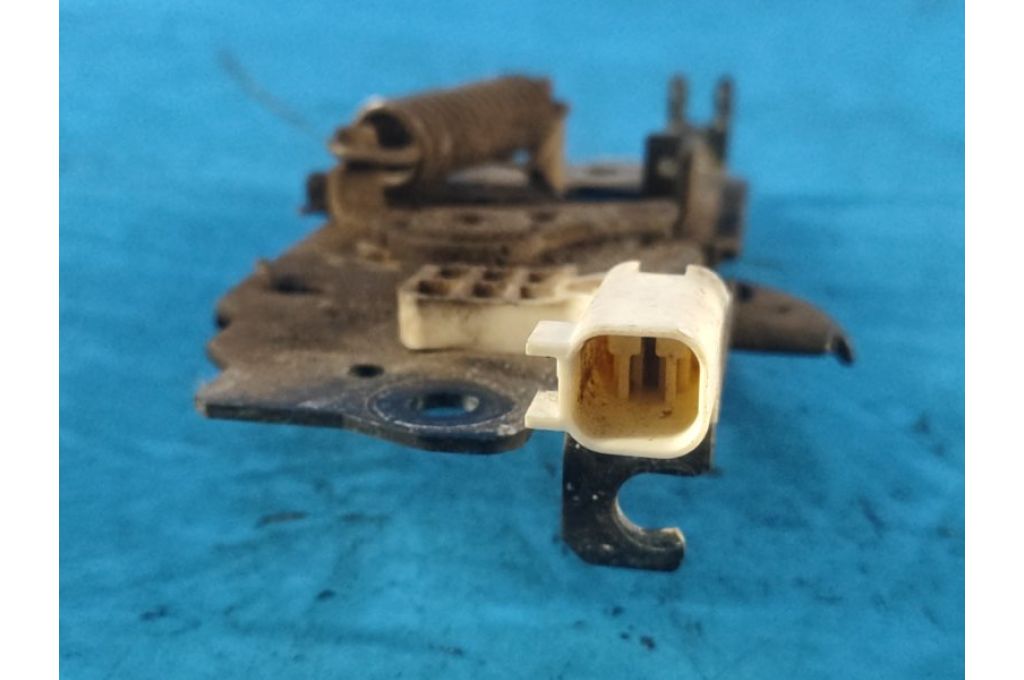 CV6Z-16700-B | zamek maski FORD ESCAPE 12-19 (361187) - Zdjęcie 3