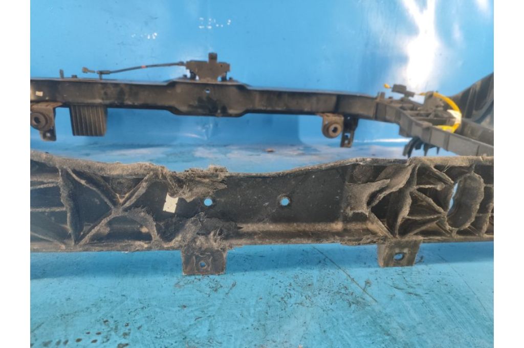 64101-B2000 | Pas przedni KIA SOUL PS 13-19 (361233) - Zdjęcie 11