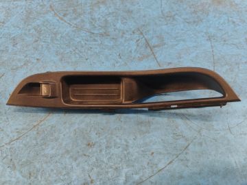 przycisk podnośnika szyby przed. praw. FORD FOCUS 10-18