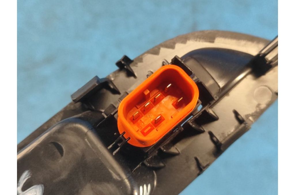 BM5Z-14529-A | przycisk podnośnika szyby przed. praw. FORD FOCUS 10-18 (361830) - Zdjęcie 6