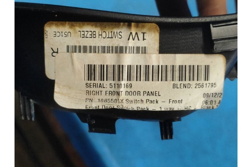 BM5Z-14529-A | przycisk podnośnika szyby przed. praw. FORD FOCUS 10-18 (361830) - Zdjęcie 7