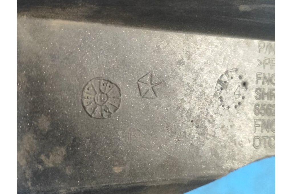 68109867AA | górna osłona przedniego panelu JEEP COMPASS 06-16 (361831) - Zdjęcie 9