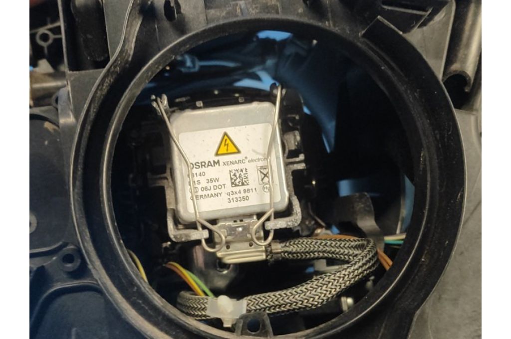 63 11 7 289 002 | Reflektor Lampa przednia przed. praw. BMW X5 (E70) 07-13 (361842) - Zdjęcie 6