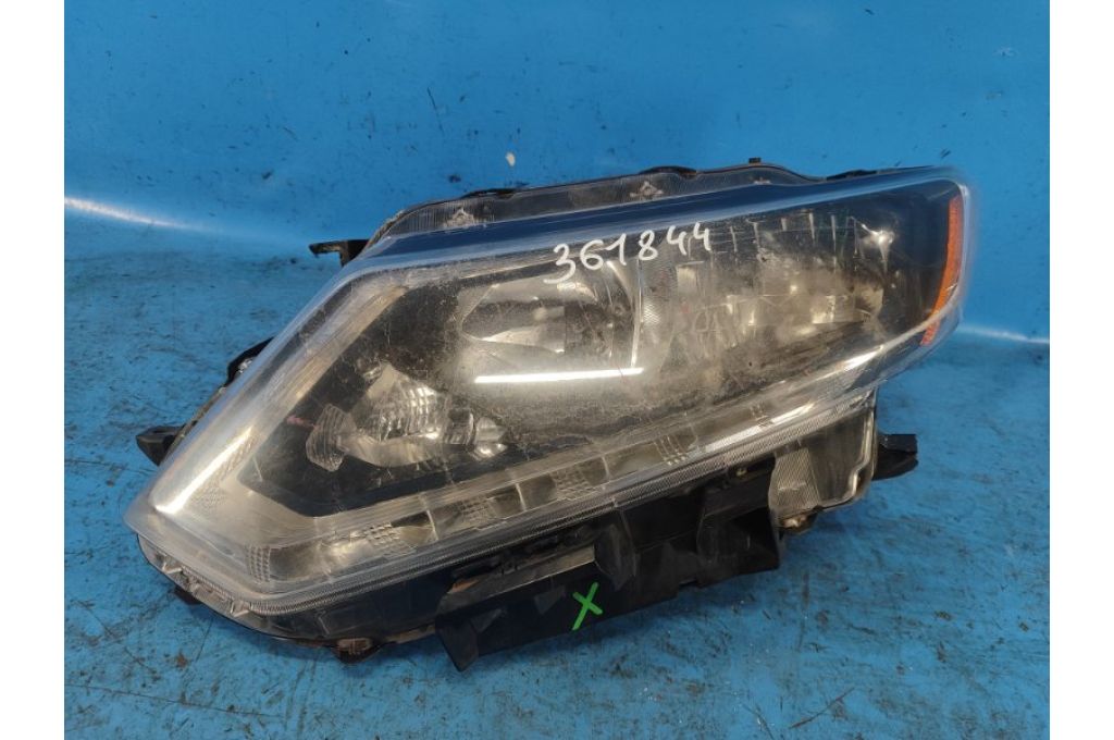 26060-4BA0A | Reflektor Lampa przednia lew. NISSAN X-TRAIL/ROGUE T32 13-20 (361844)