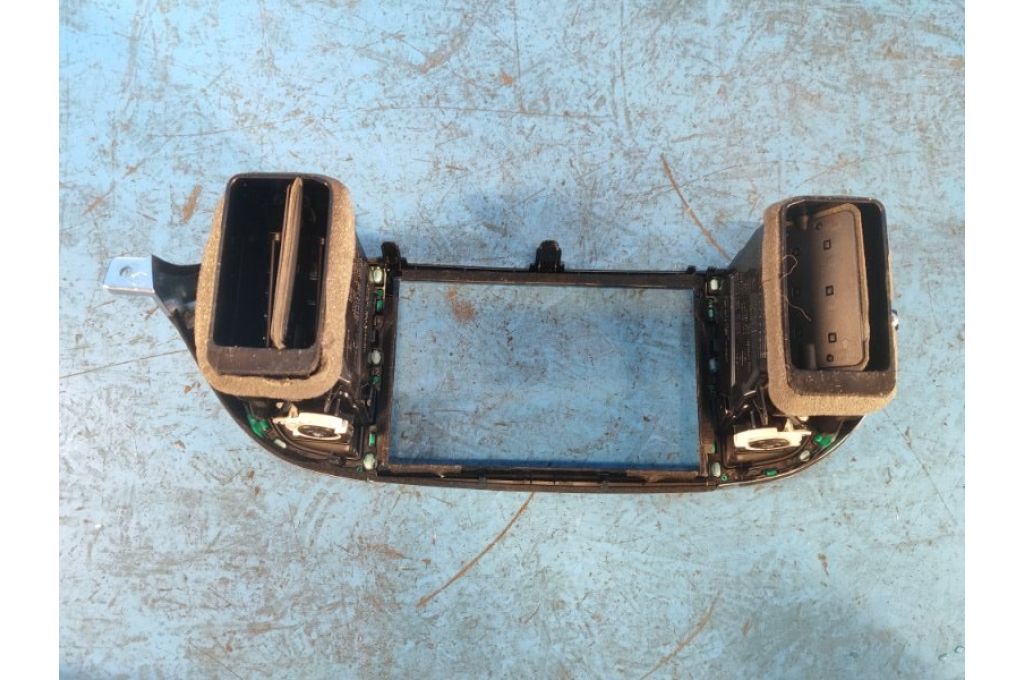 68270-5NA0A | Deflektor powietrza przed. INFINITI QX50 18- (361871) - Zdjęcie 4