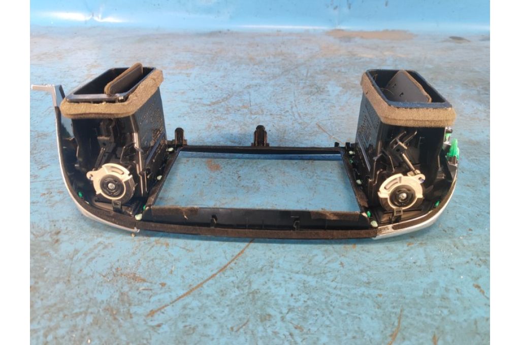 68270-5NA0A | Deflektor powietrza przed. INFINITI QX50 18- (361871) - Zdjęcie 5