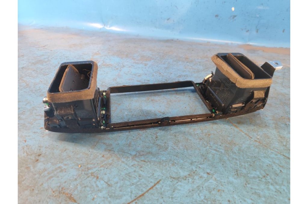 68270-5NA0A | Deflektor powietrza przed. INFINITI QX50 18- (361871) - Zdjęcie 6