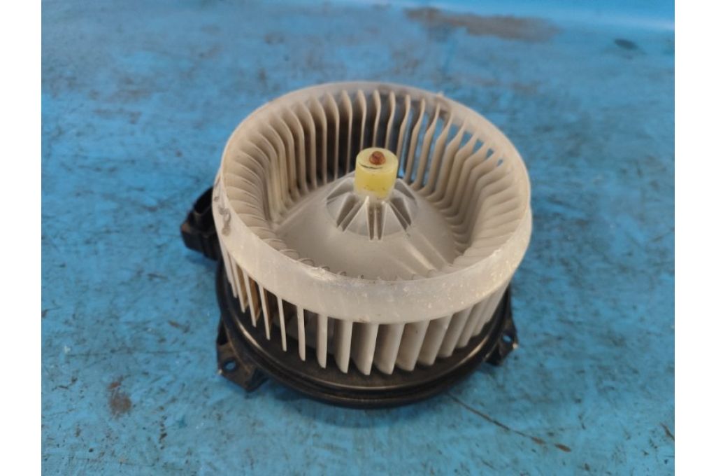 1J816-RCJ-003 | silnik nagrzewnicy HONDA CIVIC 4D 06-11 (361877)