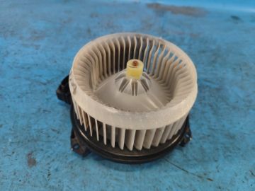 silnik nagrzewnicy HONDA CIVIC 4D 06-11