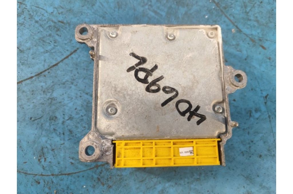 68163807AB | Moduł sterowania poduszkami powietrznymi DODGE JOURNEY 08-20 (361889) - Zdjęcie 2