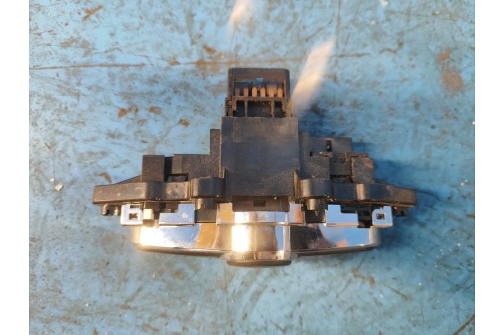 93790-4L000-4X | przycisk awaryjnych świateł HYUNDAI ACCENT RB 10- (361896) - Zdjęcie 4