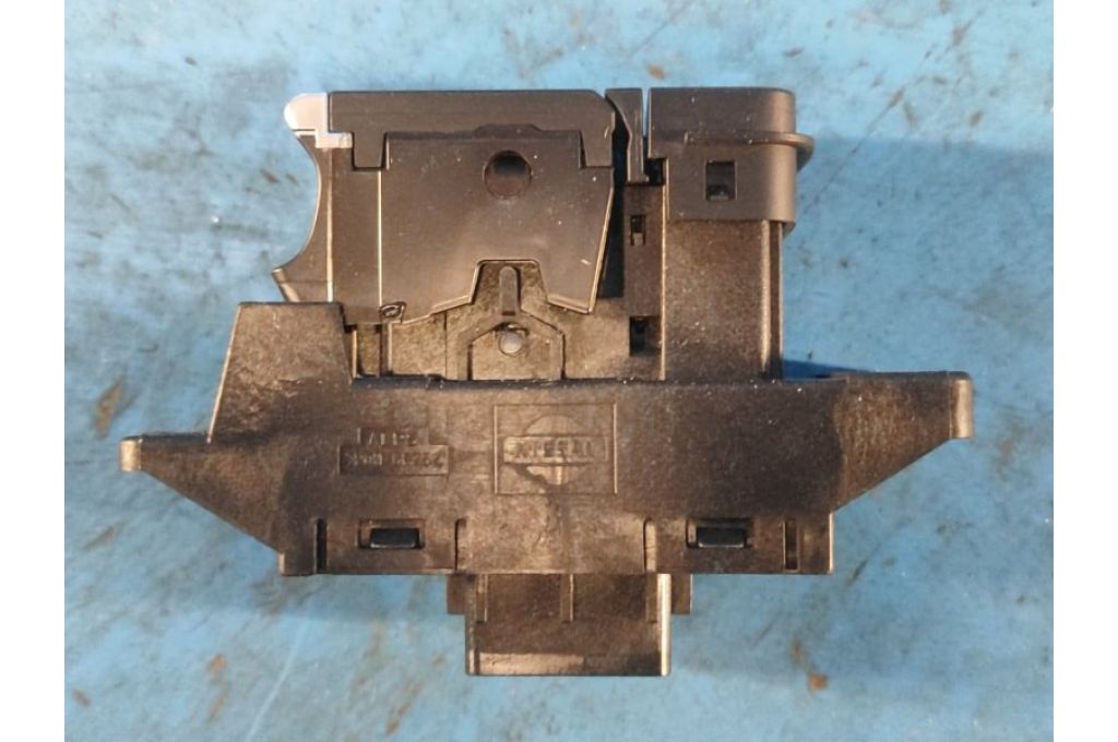 25175-5NA0A | Przycisk hamulca postojowego INFINITI QX50 18- (361951) - Zdjęcie 5