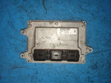 Moduł sterowania silnikiem NISSAN VERSA B17 11-19