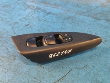 Moduł sterowania podnośnikami szyby przed. lew. NISSAN SENTRA B17 12-21