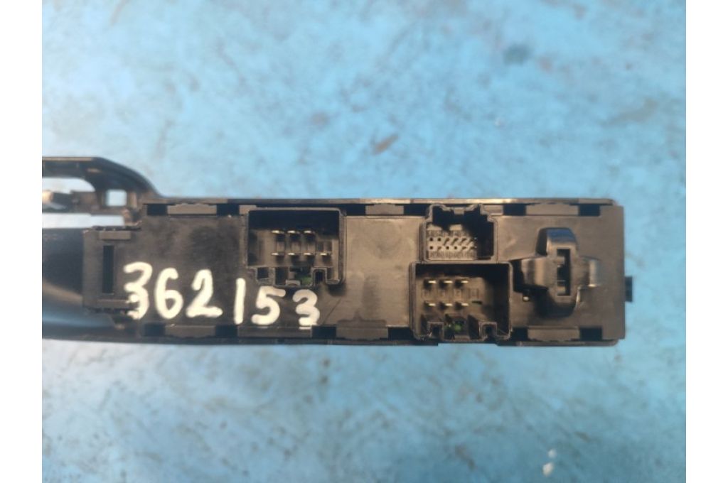 BM5T14A132AA | Moduł sterowania podnośnikami szyby przed. lew. FORD ESCAPE 12-19 (362153) - Zdjęcie 4