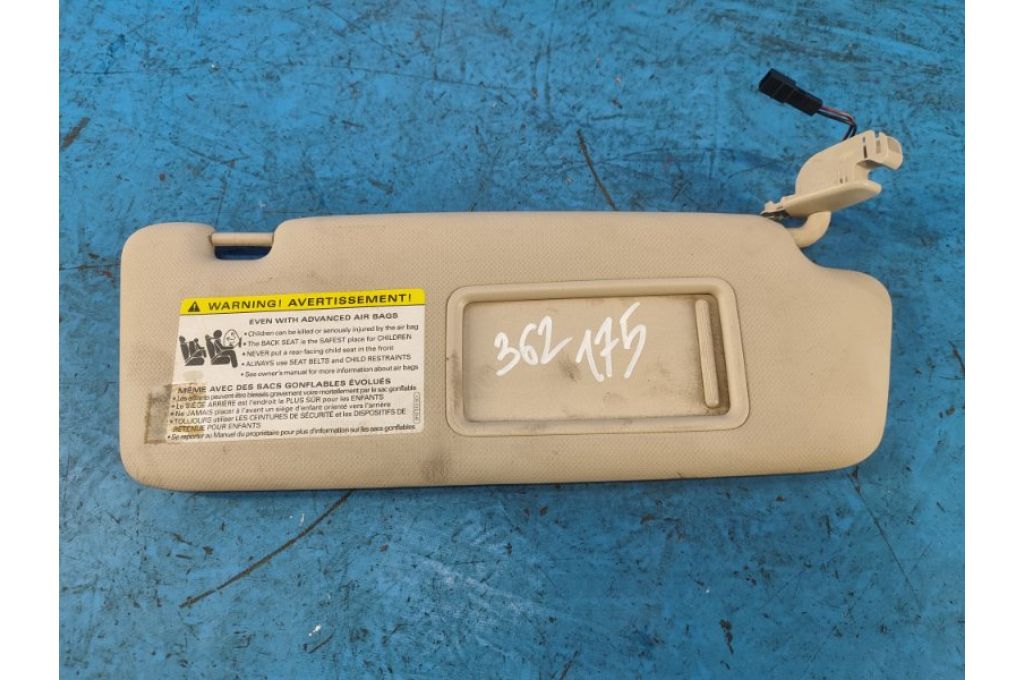 8K0857552L | osłona przeciwsłoneczna przed. praw. AUDI Q5 08-16 (362175)