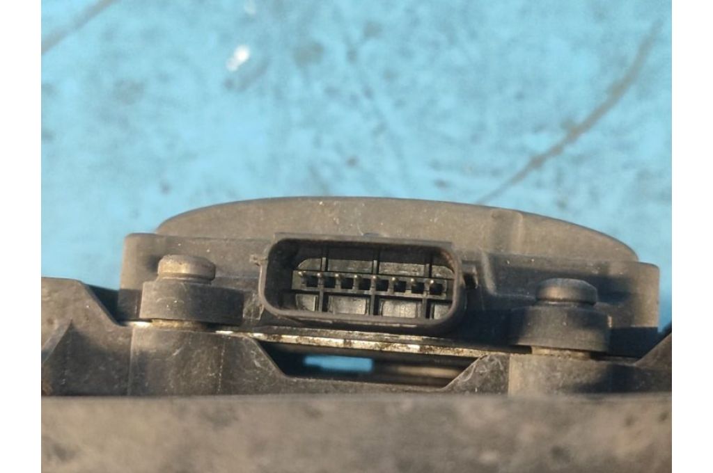 284K09HU0A | Czujnik martwego pola tyl. praw. NISSAN ALTIMA 19- (362195) - Zdjęcie 4