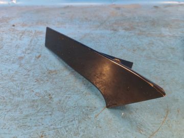 Osłona pokrywy bagażnika lew. NISSAN X-TRAIL/ROGUE T32 13-20