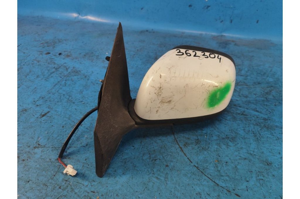 96302-3AN5B | Lusterko lew. NISSAN VERSA 19- (362304)