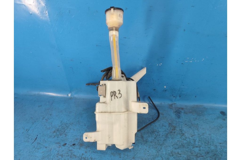 85315-47140 | Zbiornik spryskiwacza TOYOTA PRIUS - 30 09-17 (362622) - Zdjęcie 2