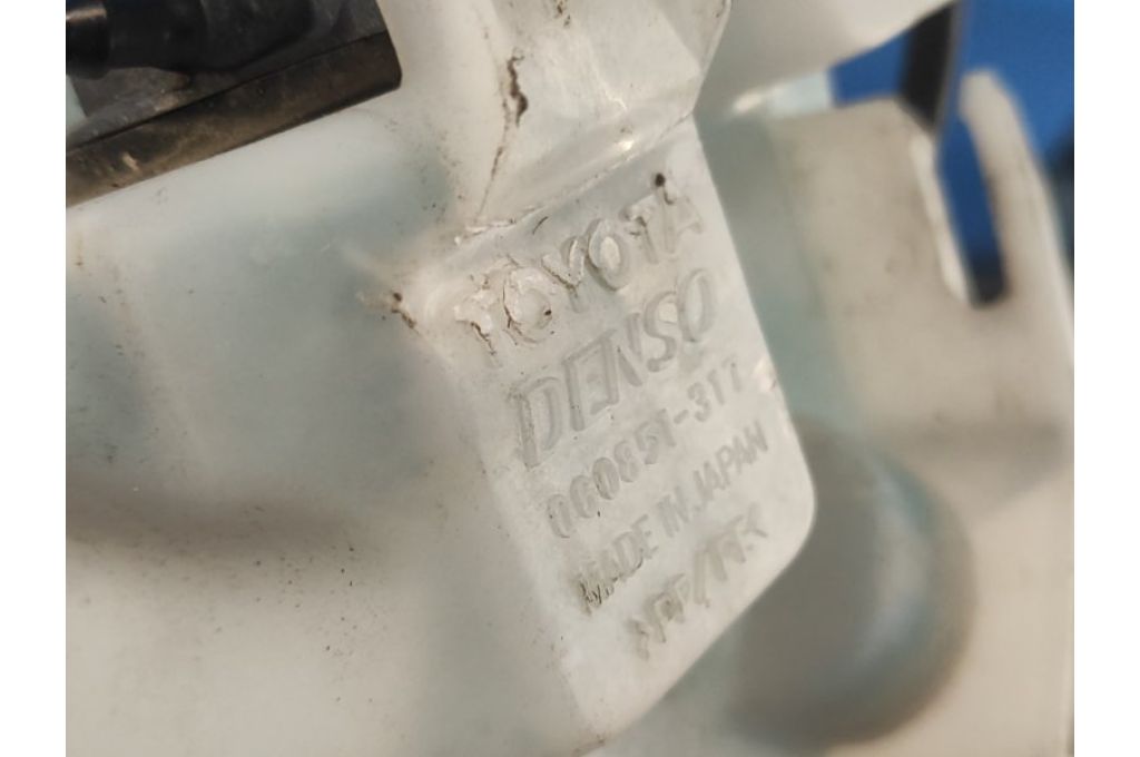 85315-47140 | Zbiornik spryskiwacza TOYOTA PRIUS - 30 09-17 (362622) - Zdjęcie 6