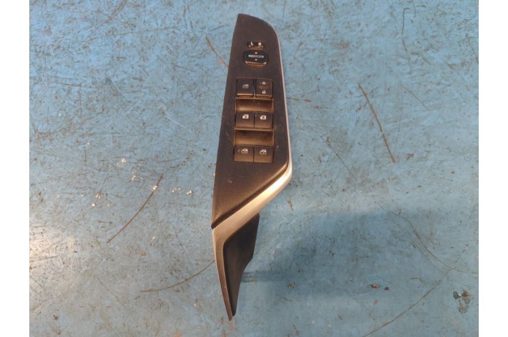 84820-06120 | Moduł sterowania podnośnikami szyby przed. lew. TOYOTA CAMRY 50 12-15 (362765)