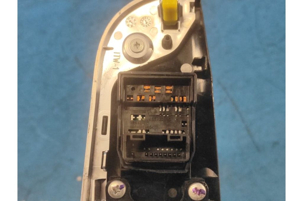 84820-06120 | Moduł sterowania podnośnikami szyby przed. lew. TOYOTA CAMRY 50 12-15 (362765) - Zdjęcie 5