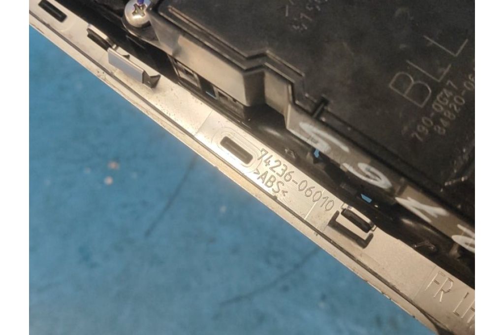 84820-06120 | Moduł sterowania podnośnikami szyby przed. lew. TOYOTA CAMRY 50 12-15 (362765) - Zdjęcie 8