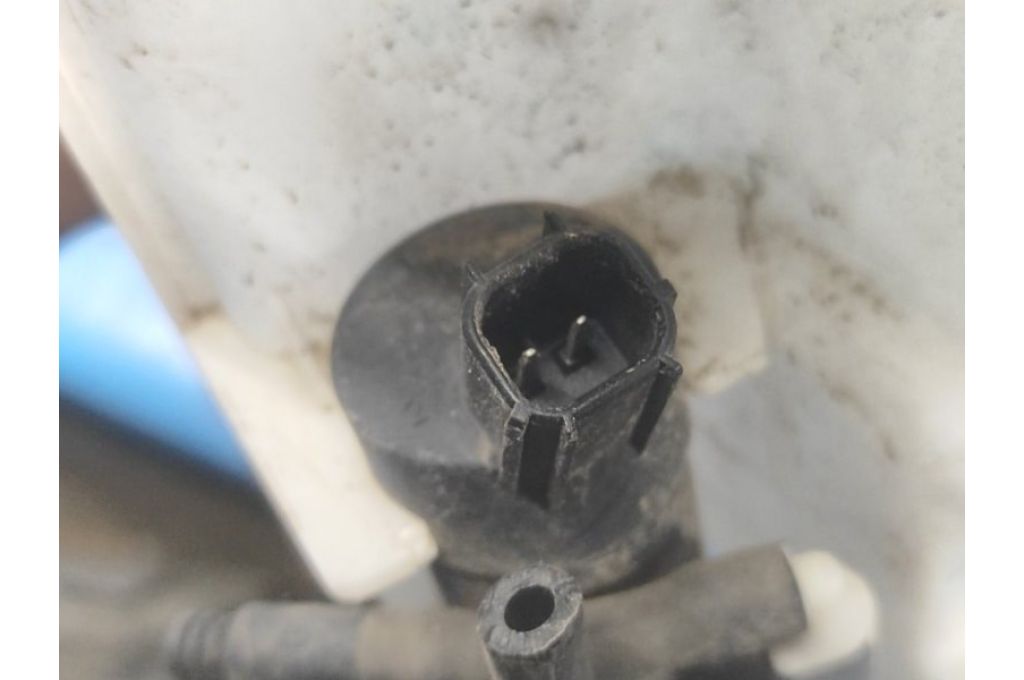 CP9Z-17618-A | Zbiornik spryskiwacza FORD FOCUS 10-18 (362767) - Zdjęcie 7