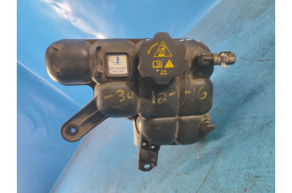 68244088AA | Zbiorniczek wyrównawczy JEEP GRAND CHEROKEE 11-22 (362801) - Zdjęcie 4