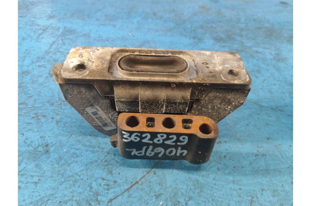 05147130AE | Poduszka silnika praw. DODGE JOURNEY 08-20 (362829)