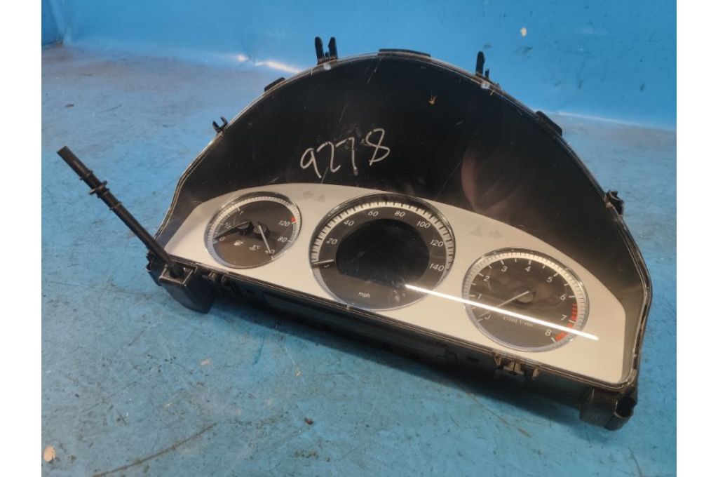 A2049006500 | Tablica przyrządów MERCEDES GLK-CLASS X204 08-15 (362837) - Zdjęcie 2