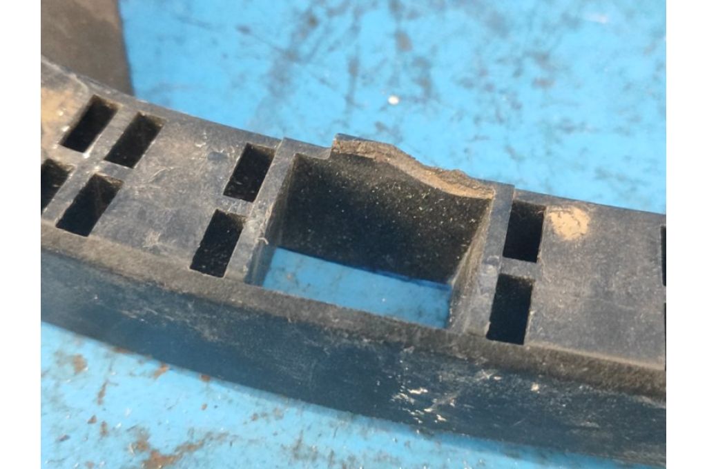 71190-TL0-G01 | Uchwyt mocowania reflektora lew. HONDA ACCORD CU8 / TSX 08-14 (362859) - Zdjęcie 4